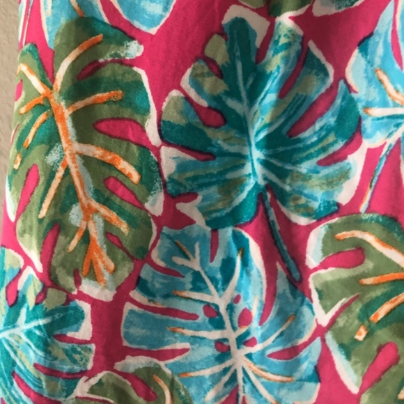 Crown & Ivy Palm Frond Leaf Blouse Swing Top - Picture 6 of 6